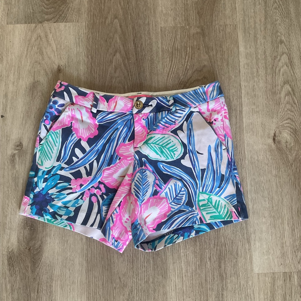 Lilly Pulitzer shorts women’s size 4 tropical print